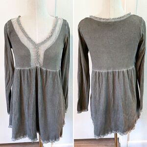 POL Gray Ribbed Long Sleeve Lace Blouse